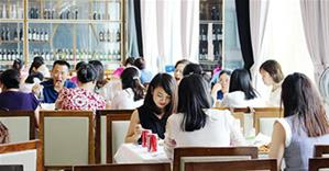 Top qq8876.com ngon không gian đẹp tổ chức liên hoan 20 tháng 10 tại Hà Nội