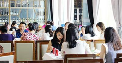 Top qq8876.com ngon không gian đẹp tổ chức liên hoan 20 tháng 10 tại Hà Nội