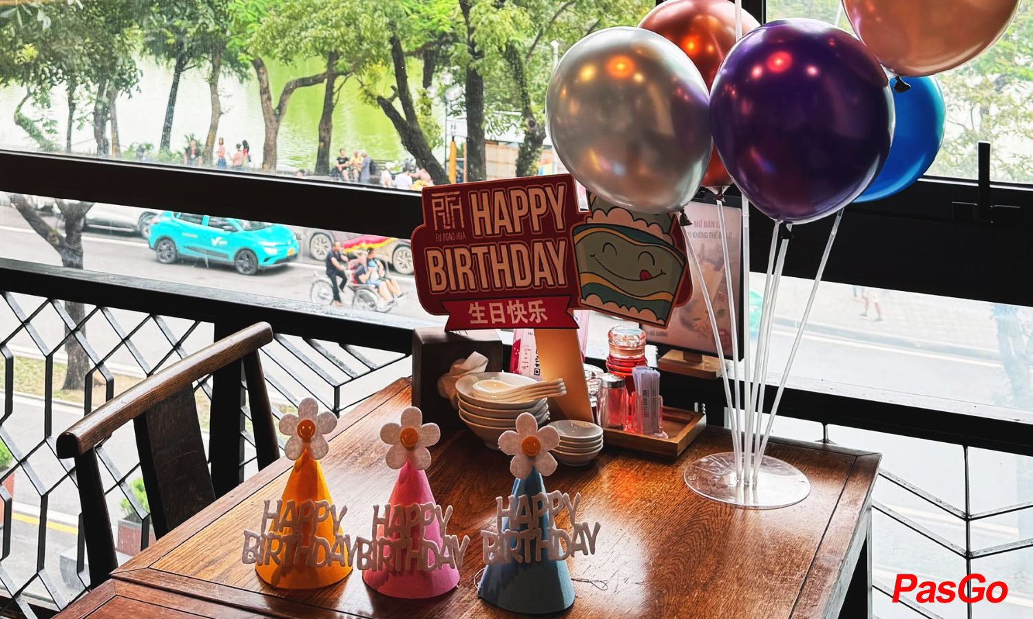 qq8827: Giảm 10%/tổng bill, Tặng bánh bao, Free decor1