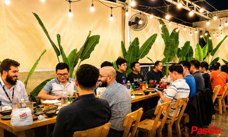 Giảm 300k tiền mặt cho bàn từ 2 khách, áp dụng cả tuần3