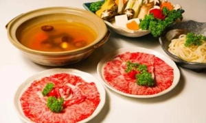 Set qq8876.com Bò Wagyu, Giá 2.500K - Kiến Đỏ Akaari Trung Hòa Nhân Chính