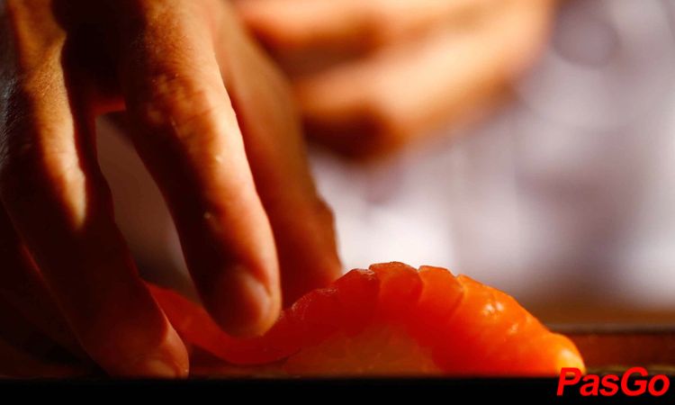 Tặng Set Sashimi Cao Cấp Trị Giá 1.800.000Đ - Áp Dụng Cho Bàn Từ 04 Khách3