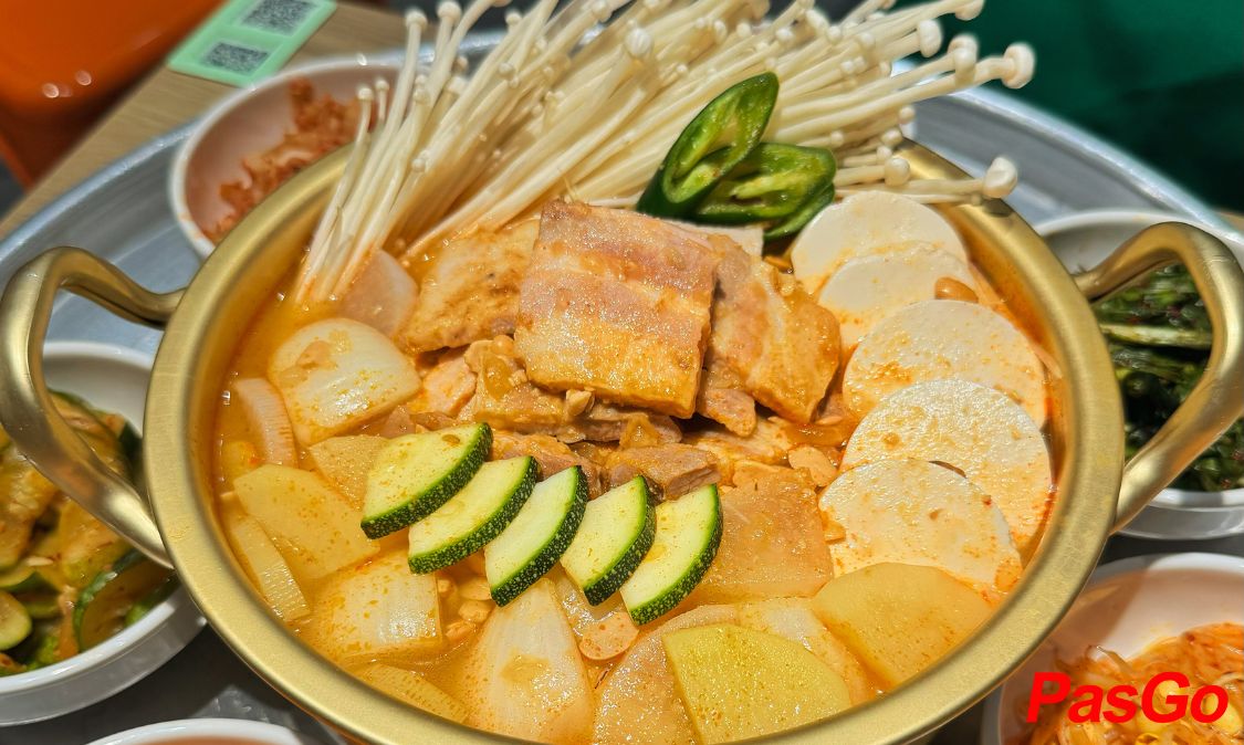 Giảm 10% menu qq8839 cho nhóm 2 người lớn5