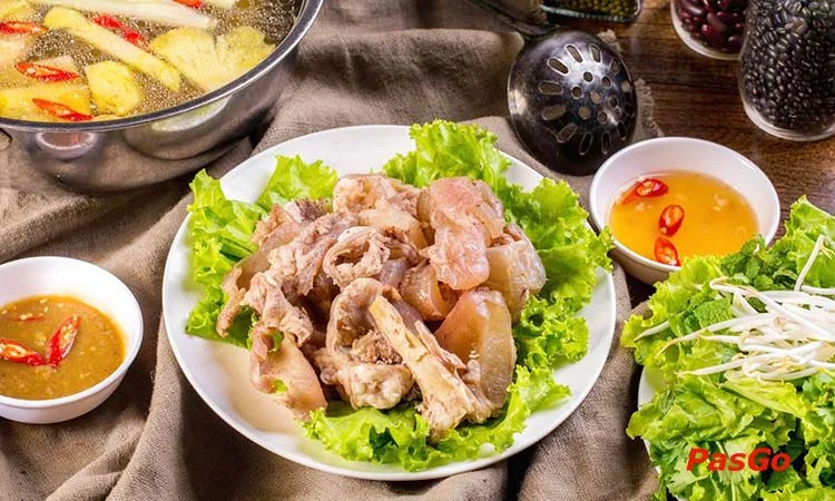 TẶNG đĩa thịt 135K cho bàn từ 4 người lớn trở lên