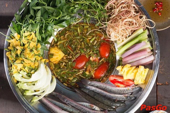 Tặng quầy tráng miệng cho đoàn đông